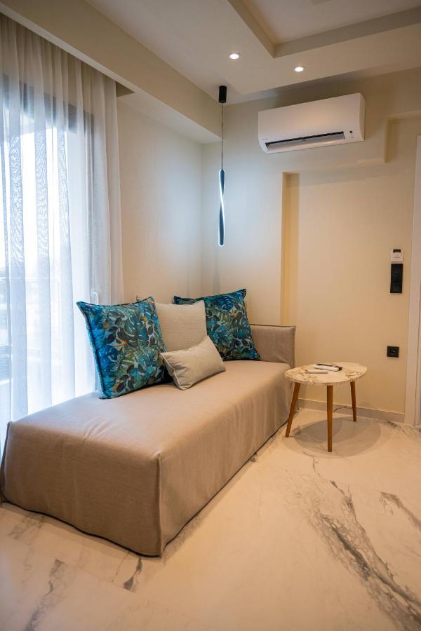 Fay Suites Flogita Eksteriør billede