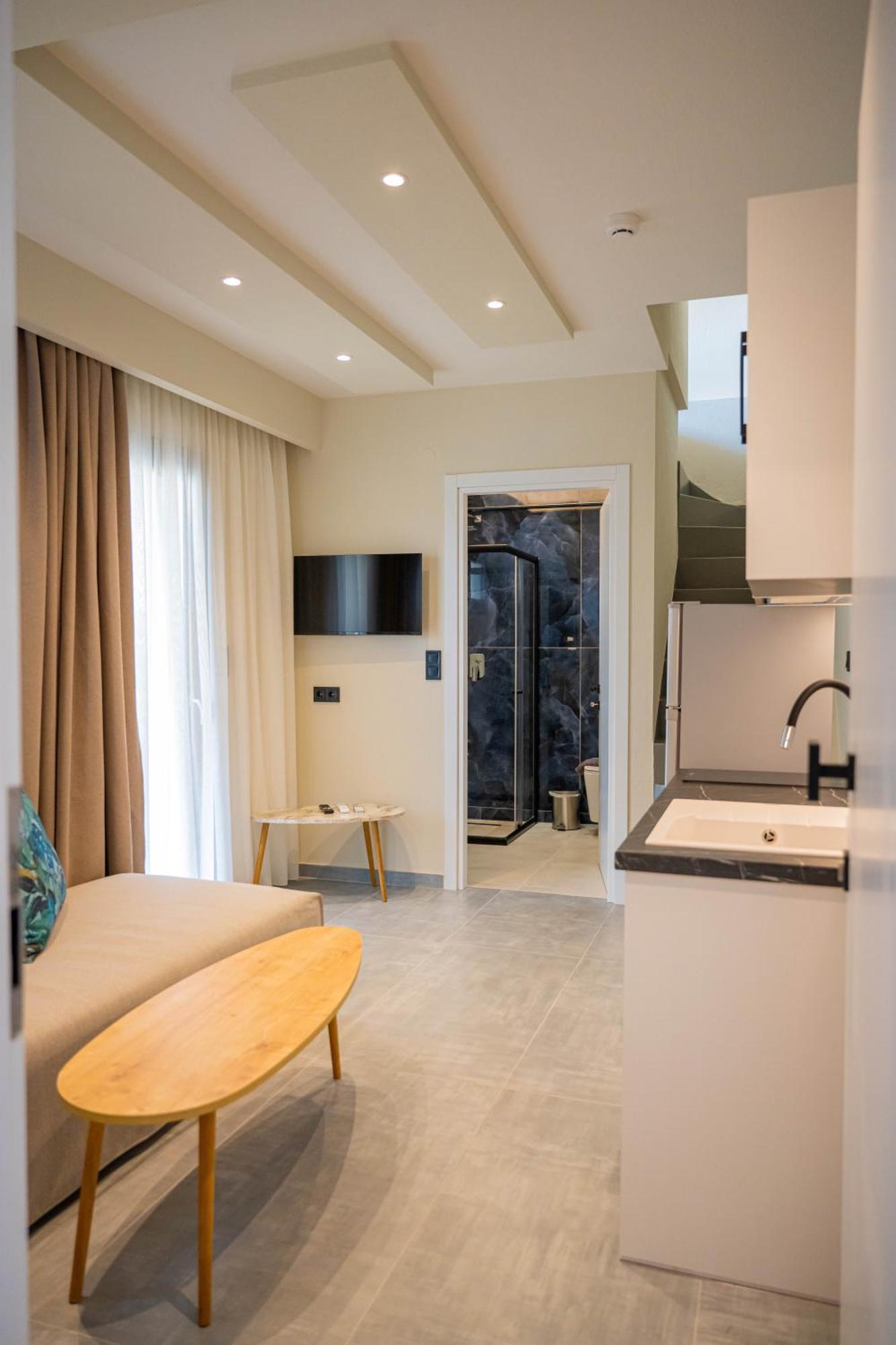 Fay Suites Flogita Eksteriør billede